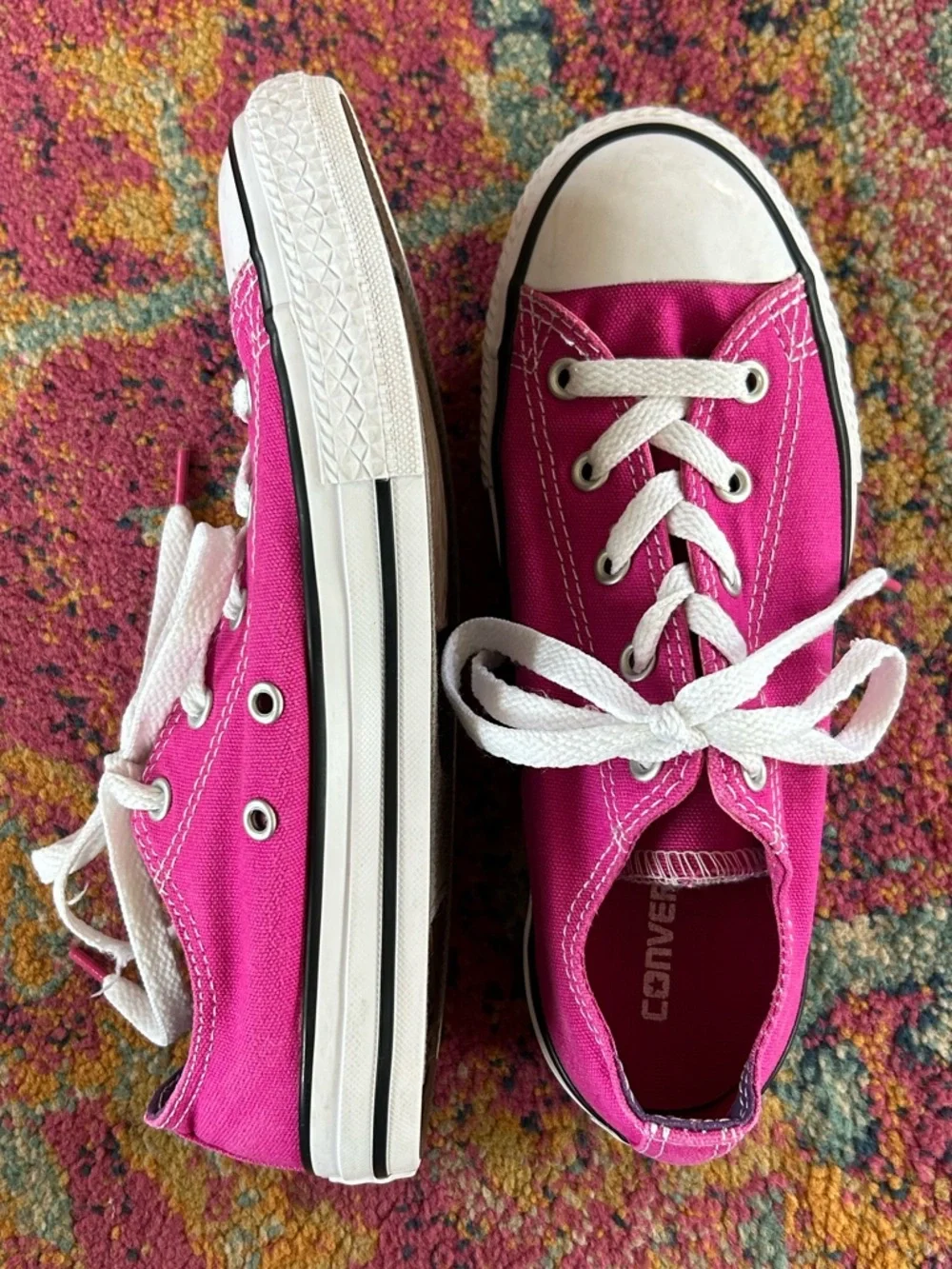 Converse | Kids Magenta ‘Berry Smoothie’ Lace Up Low Top AllStar Sneakers Size 3